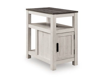 Fendenmore - Chair Side End Table