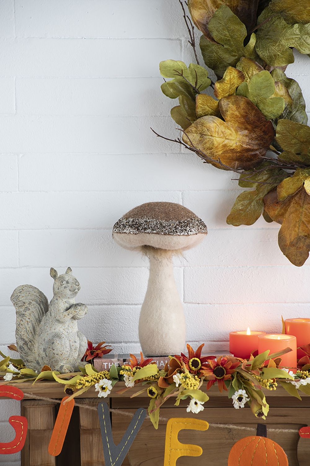 Mushroom Holiday Ornament, For Harvest Festival Fall Festival & Thanksgiving Table Decorations (Set of 2) - Beige / Light Brown