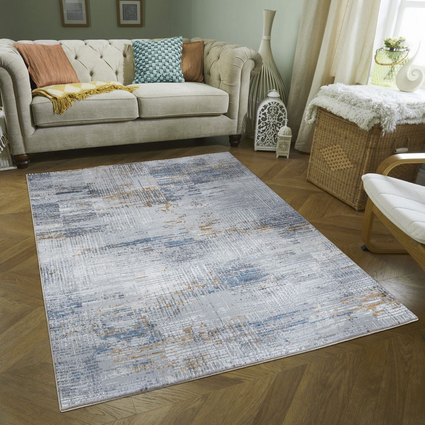 Nova - 2'7" X 7' Area Rug - Multi, Light Gray