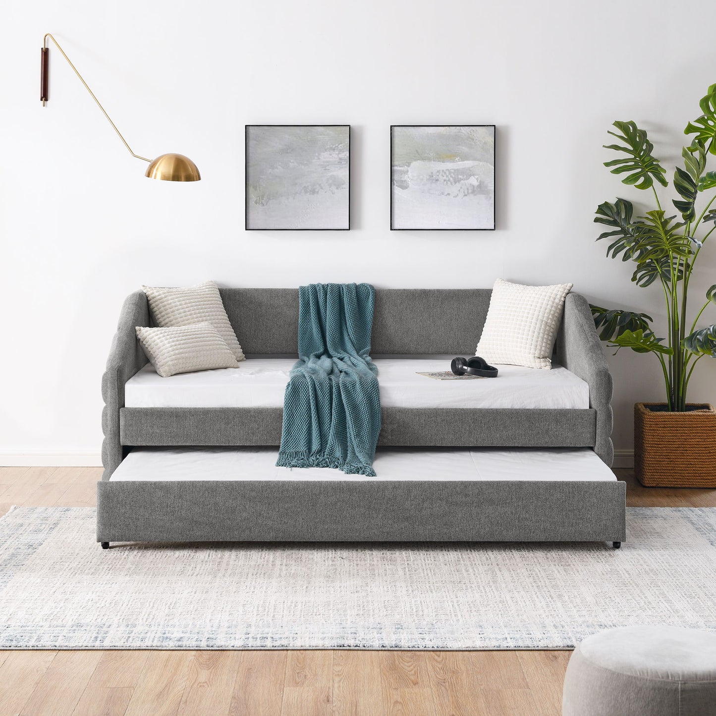 Elegant Daybed With Trundle Upholstered Tufted Sofa Bed