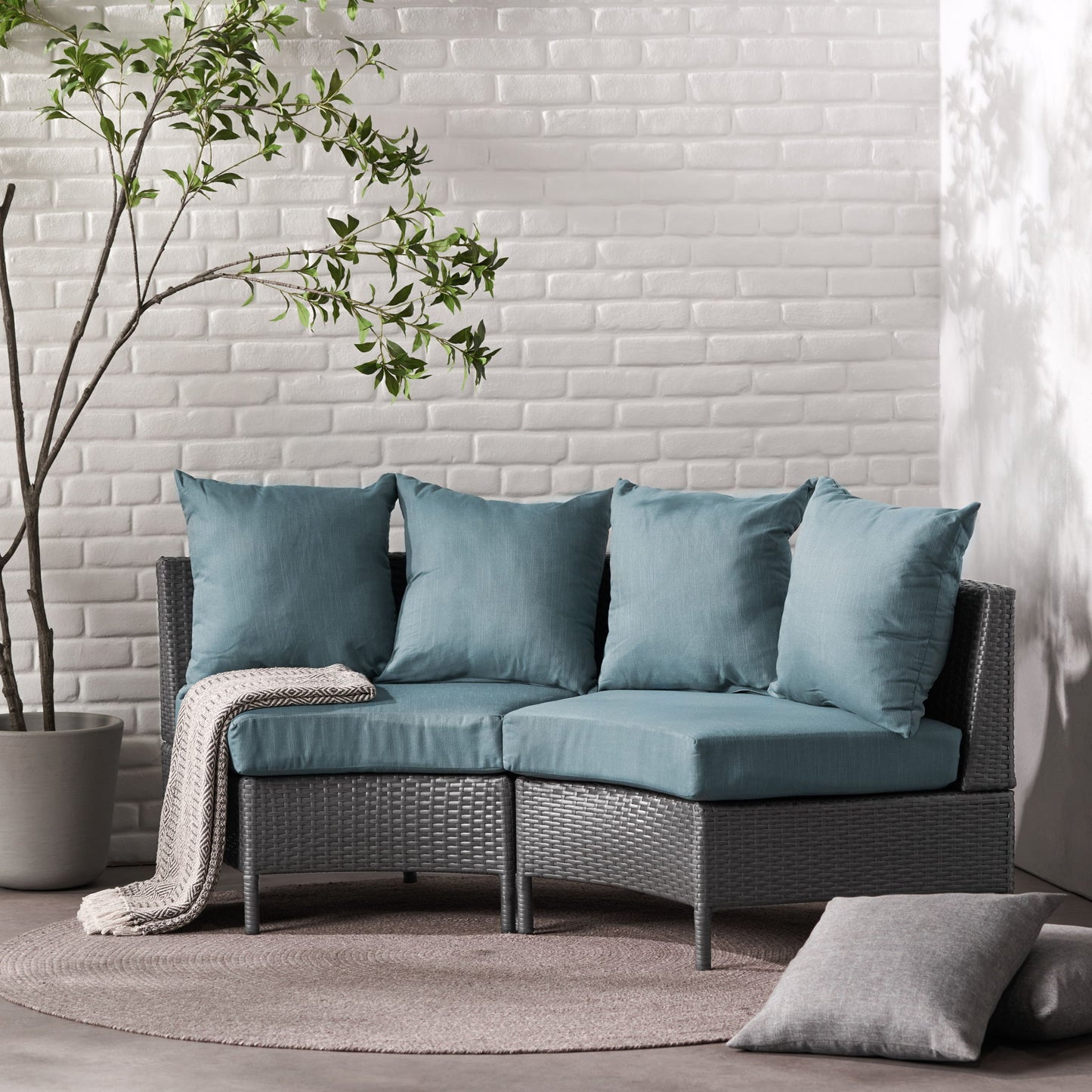 Pt Limon - Modern Outdoor Single Sofa