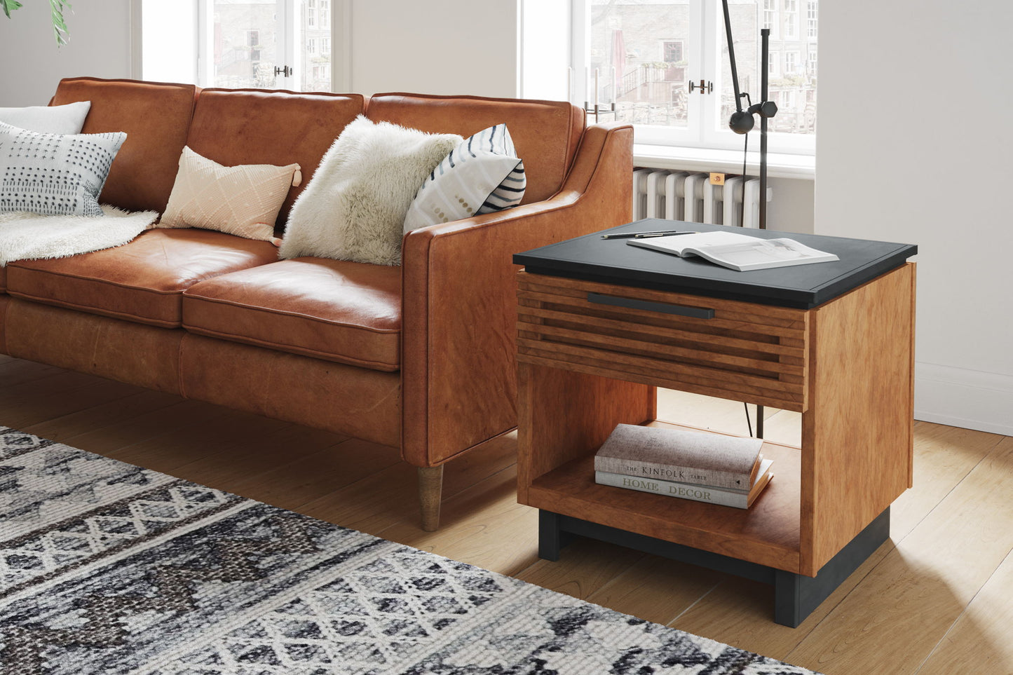 Side Table - Black / Bourbon